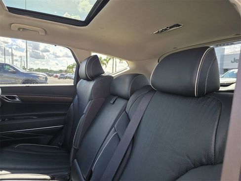 Used 2022 Genesis GV80 2.5T w/ Prestige Package 04 image 17