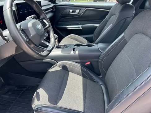 Used 2024 Ford Mustang Coupe RWD image 11