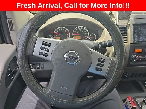 Used 2013 Nissan Frontier SL AWD/4WD image 4
