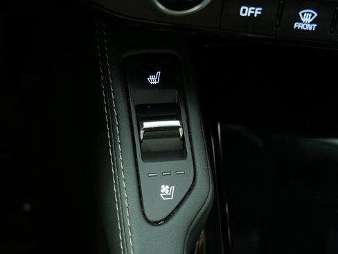Used 2025 Kia Telluride AWD image 36
