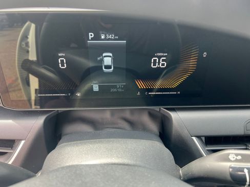 Used 2025 Kia K4 LXS image 40