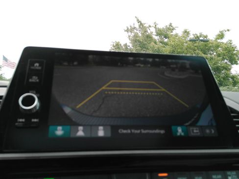 Used 2025 Honda Odyssey Touring image 31
