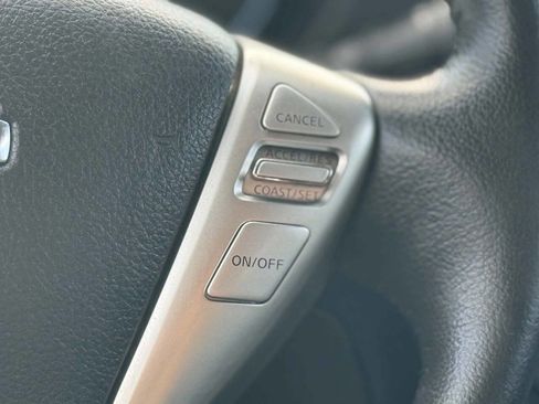 Used 2014 Nissan Versa Note SV w/ SL Package FWD image 17