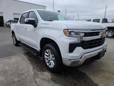 Used 2022 Chevrolet Silverado 1500 LT image 1
