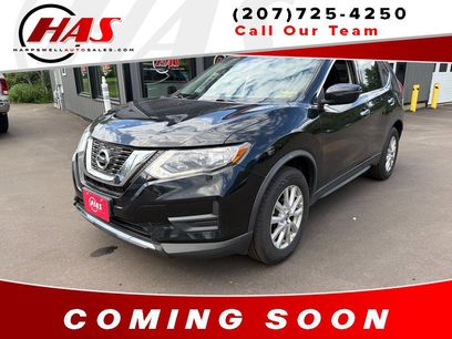 Used 2017 Nissan Rogue SV