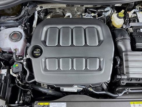 New 2026 Volkswagen Tiguan SE R-Line image 30