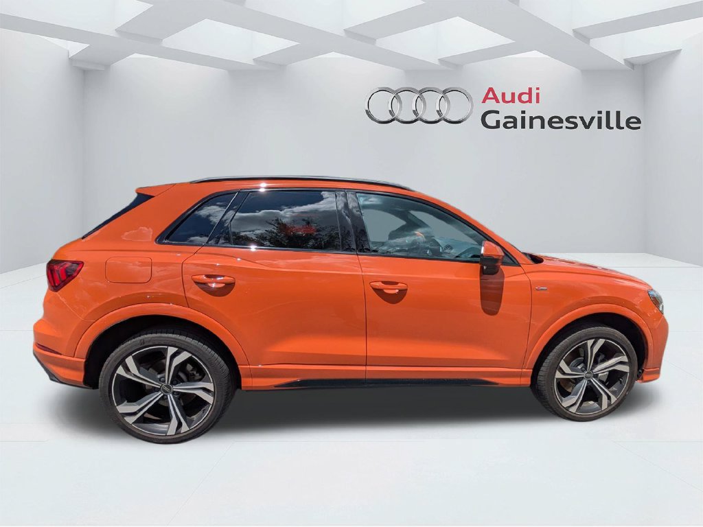 Used 2024 Audi Q3 2.0T Premium Plus AWD/4WD image 2