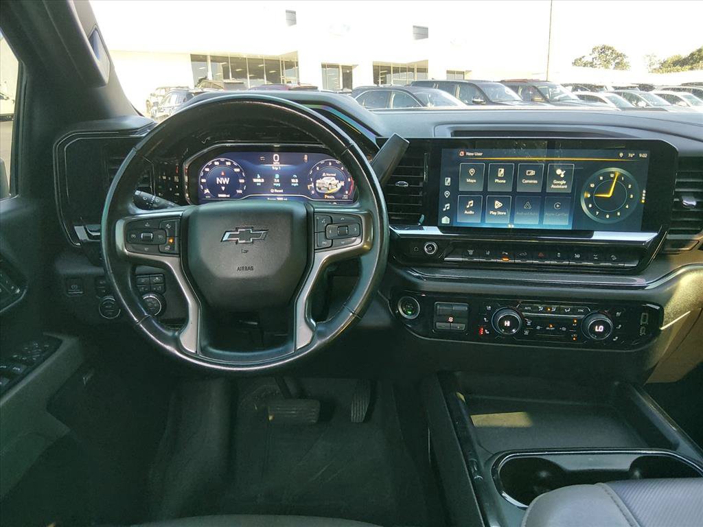 Used 2024 Chevrolet Silverado 2500 ZR2 w/ Technology Package AWD/4WD image 11