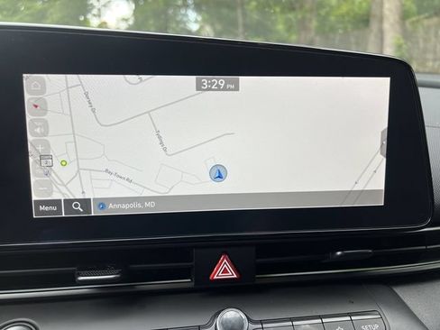 Used 2025 Hyundai Elantra SEL FWD image 21