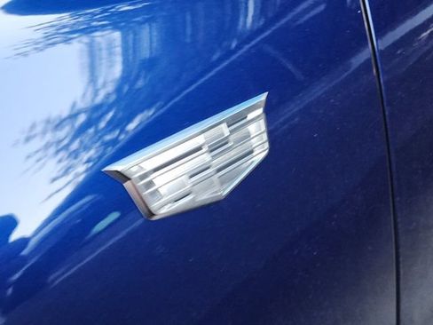Used 2025 Cadillac XT6 Premium Luxury w/ Technology Package FWD image 9