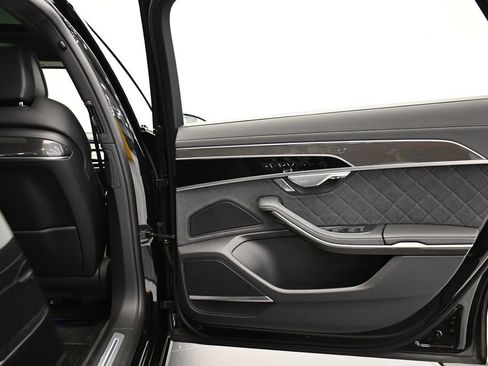 Used 2025 Audi S8 image 47