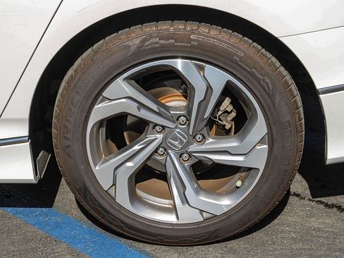 Used 2019 Honda Accord EX image 12
