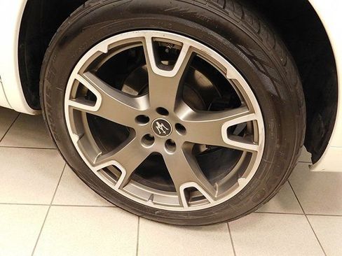 Used 2023 Maserati Levante Modena image 9