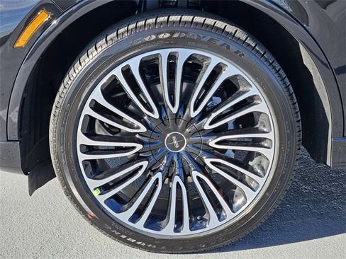 New 2026 Lincoln Aviator Black Label w/ Dynamic Handling Package image 10