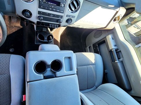 Used 2016 Ford F250 XLT w/ XLT Value Package image 17