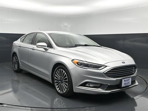 Used 2018 Ford Fusion Titanium AWD/4WD image 3