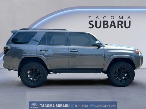 Used 2022 Toyota 4Runner TRD Off-Road Premium w/ TRD Black Wheel Package (TMS) AWD/4WD image 6