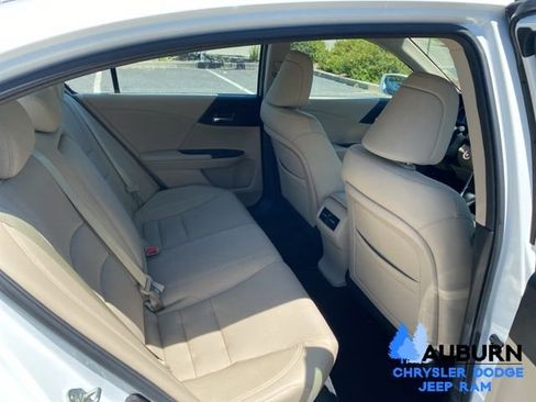 Used 2014 Honda Accord EX-L image 11