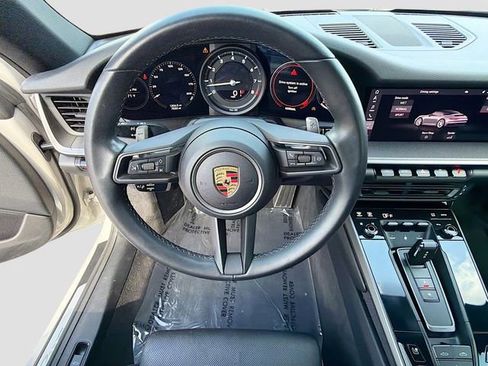 Used 2020 Porsche 911 Carrera 4 AWD/4WD image 36