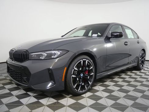 Used 2026 BMW 330i Sedan w/ M Sport Package RWD image 7