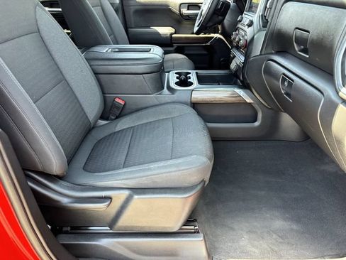 Used 2021 Chevrolet Silverado 1500 LT Trail Boss w/ Bed Protection Package AWD/4WD image 11
