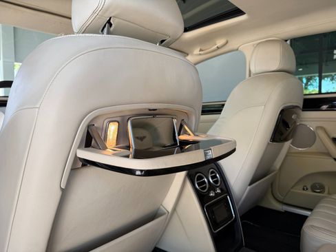 Used 2014 Bentley Flying Spur W12 AWD/4WD image 29