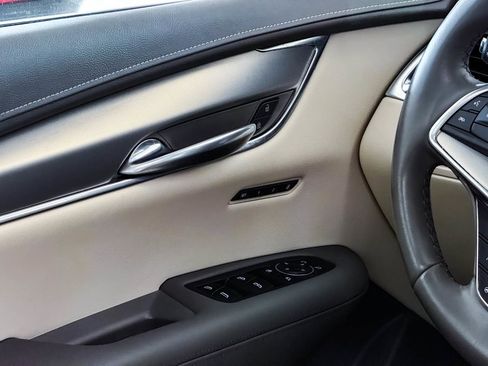 Used 2022 Cadillac XT5 Premium Luxury image 41