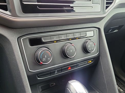 Used 2019 Volkswagen Atlas S FWD image 31