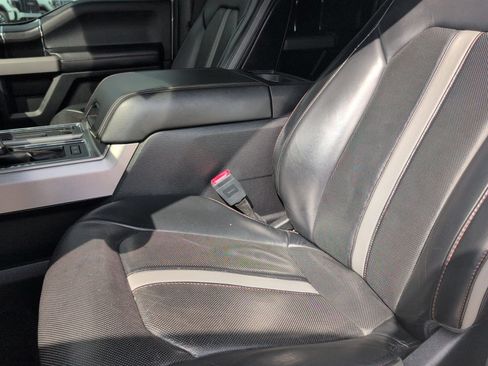 Used 2018 Ford F150 Platinum w/ Equipment Group 701A Luxury AWD/4WD image 24