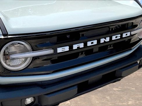 Certified 2024 Ford Bronco Outer Banks AWD/4WD image 34
