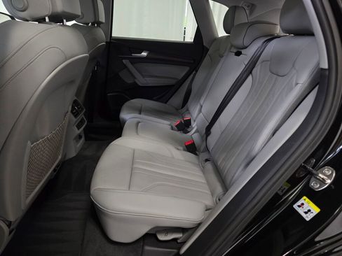 Certified 2025 Audi Q5 2.0T Premium Plus w/ Premium Plus Package image 20