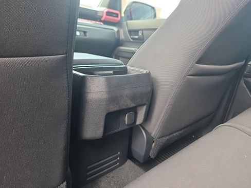 Used 2025 Toyota Tacoma SR5 AWD/4WD image 12