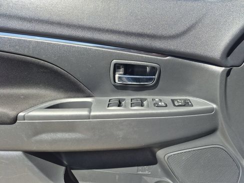 Used 2024 Mitsubishi Outlander Sport SE AWD/4WD image 6