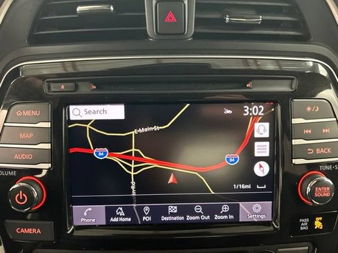 Used 2023 Nissan Maxima SL FWD image 17