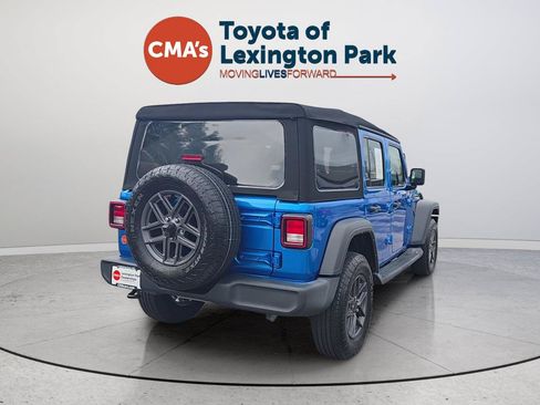 Used 2024 Jeep Wrangler Unlimited Sport AWD/4WD image 5