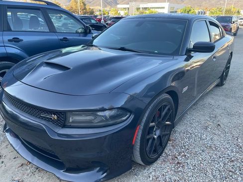 Used 2016 Dodge Charger R/T Scat Pack w/ Beats Audio Group RWD image 5