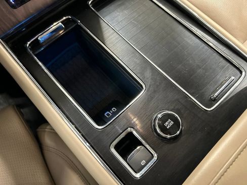 Used 2020 Lincoln Aviator Reserve w/ Equipment Group 202A AWD/4WD image 17