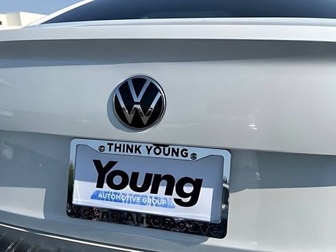 Used 2023 Volkswagen Jetta SE FWD image 14