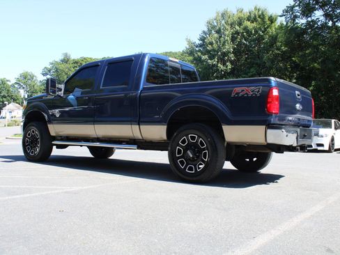 Used 2013 Ford F250 Lariat w/ Lariat Interior Pkg AWD/4WD image 4