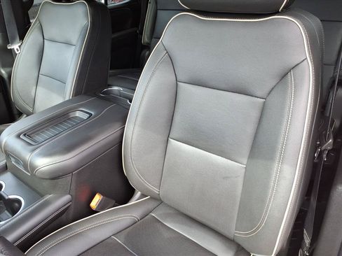 Used 2022 GMC Yukon SLT w/ SLT Premium Package AWD/4WD image 19