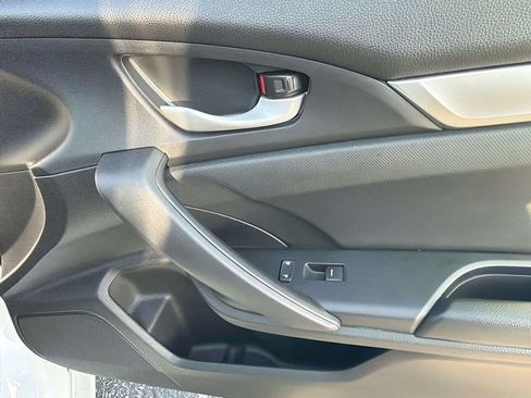 Used 2019 Honda Civic Sport image 28