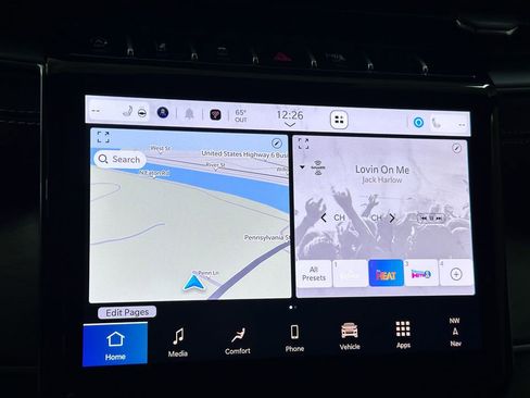 New 2025 Jeep Grand Cherokee Limited w/ Black Appearance Package image 32