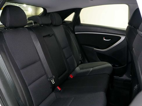 Used 2017 Hyundai Elantra GT FWD image 22
