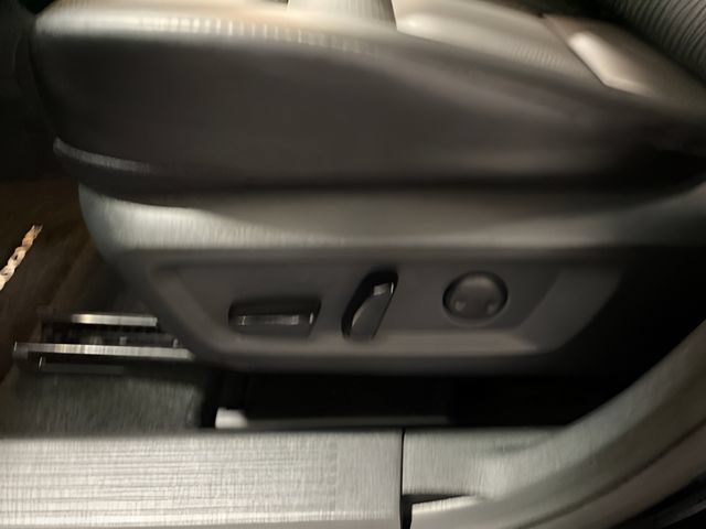 Certified 2023 Nissan Rogue SV w/ SV Premium B Package AWD/4WD image 10