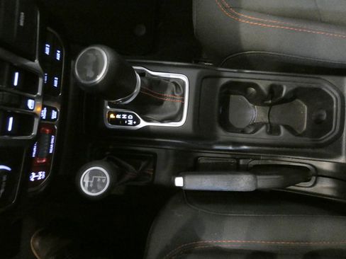 Used 2023 Jeep Wrangler Unlimited Rubicon image 17