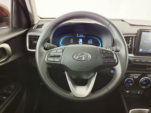 Certified 2026 Hyundai Venue SEL FWD image 15