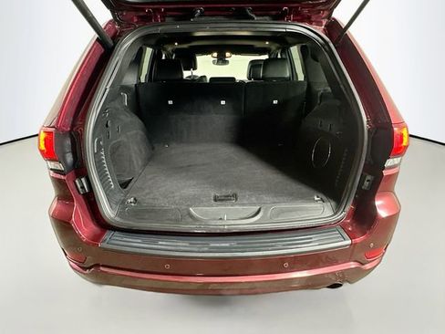 Used 2019 Jeep Grand Cherokee Altitude image 24