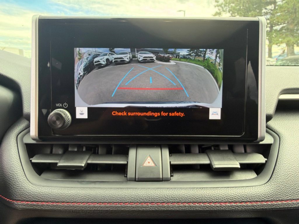 Used 2023 Toyota RAV4 SE w/ Weather & Moonroof Package AWD/4WD image 31