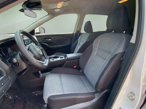 Used 2023 Nissan Rogue SV AWD/4WD image 19