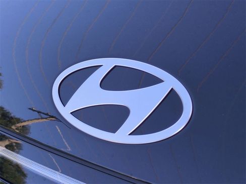 New 2026 Hyundai Kona SE image 13